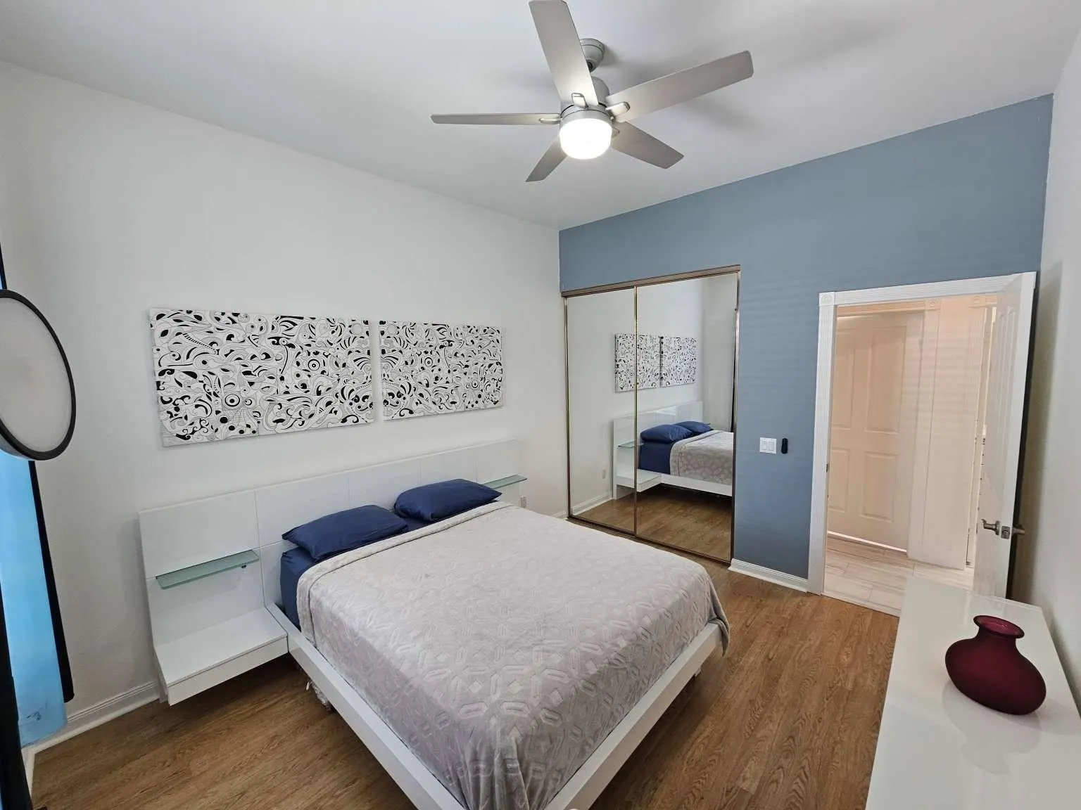 1025 Bedford Ave