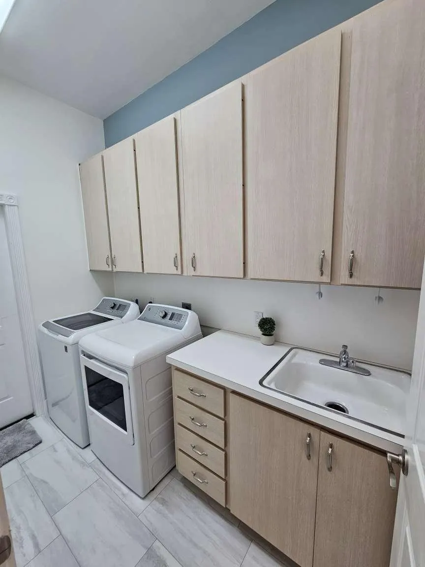 1025 Bedford Ave