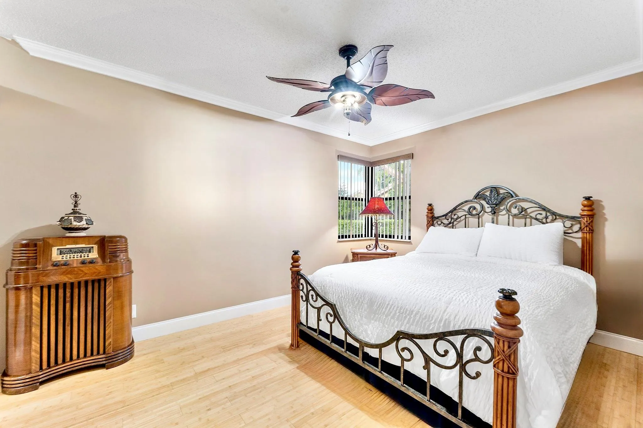 4289 Acacia Cir