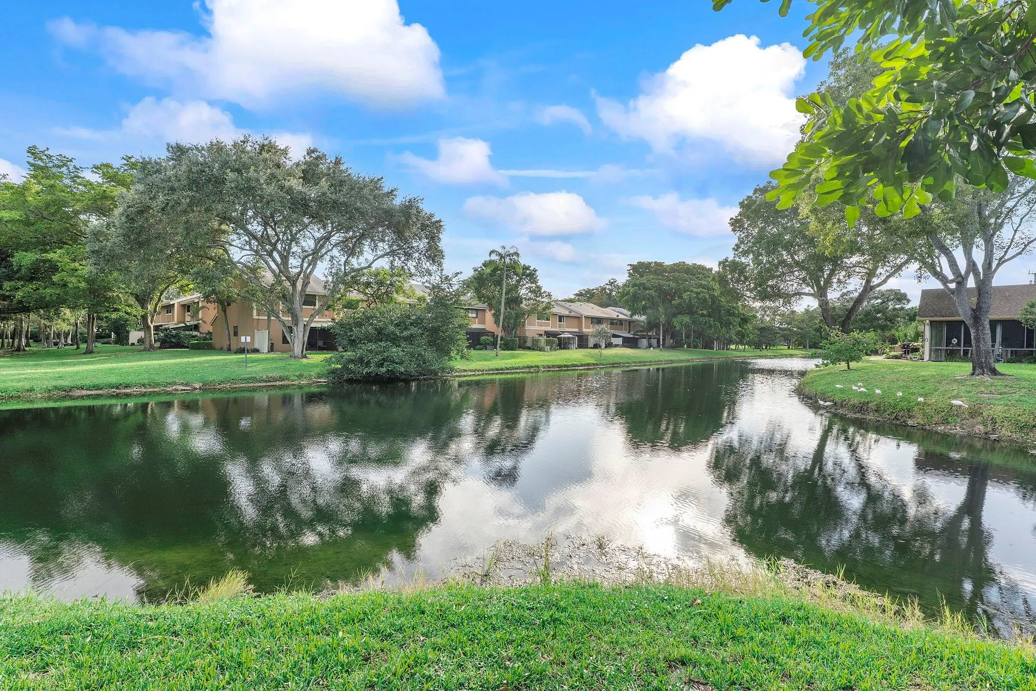 4289 Acacia Cir