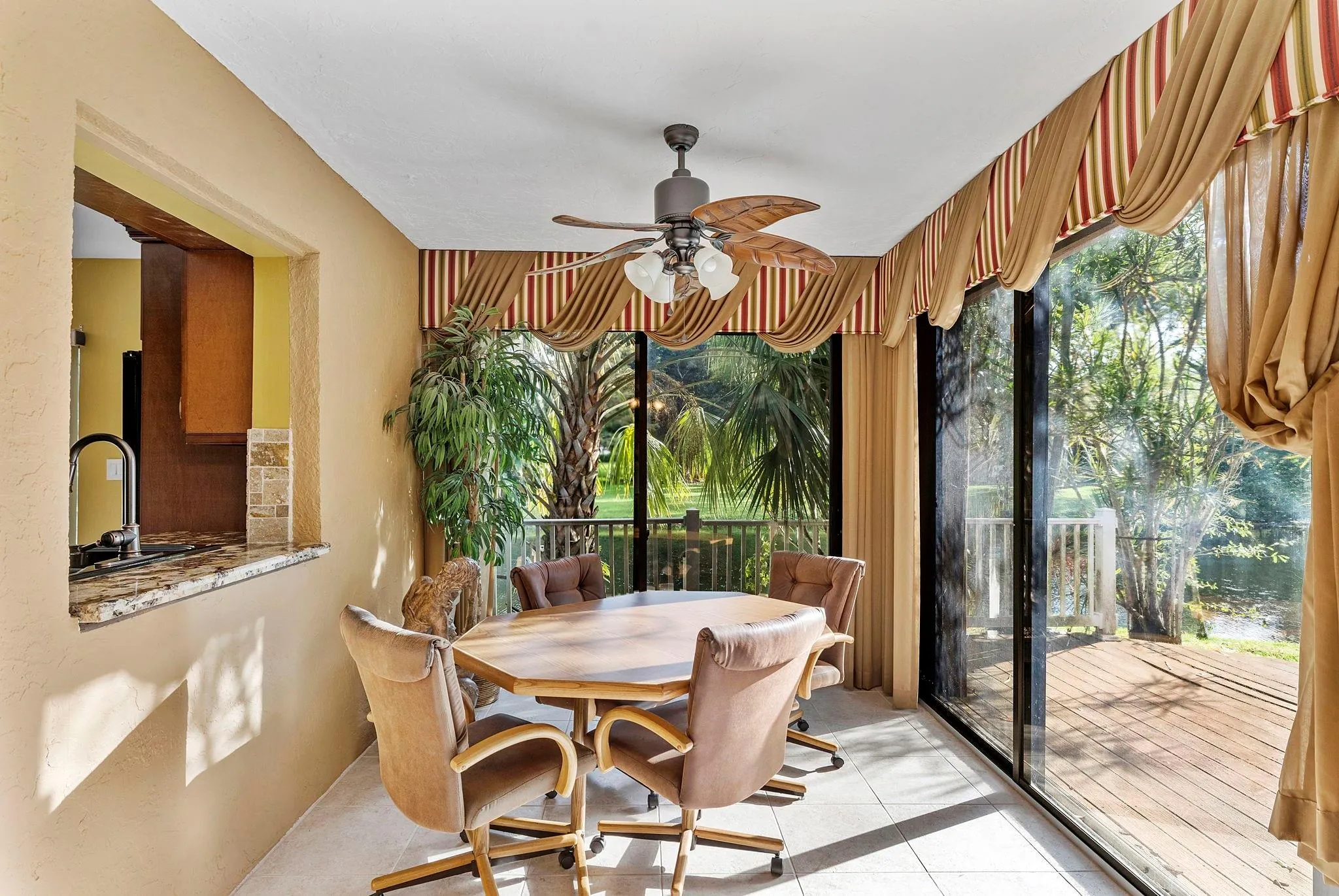 4289 Acacia Cir