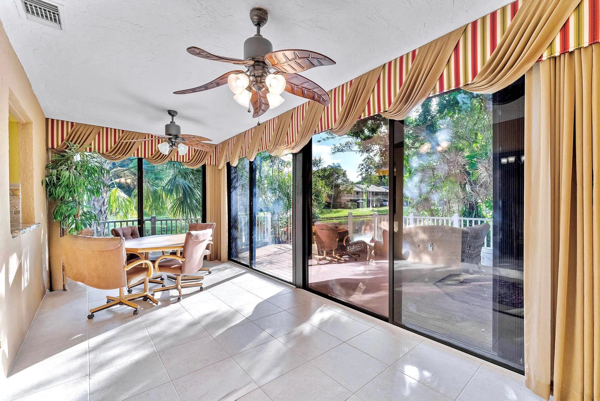 4289 Acacia Cir