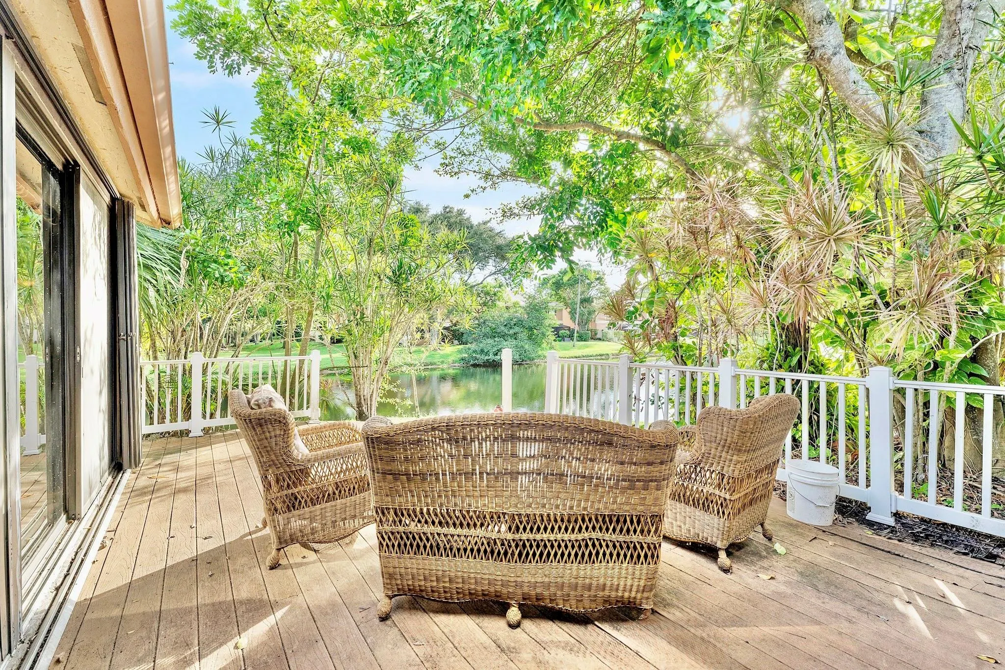 4289 Acacia Cir