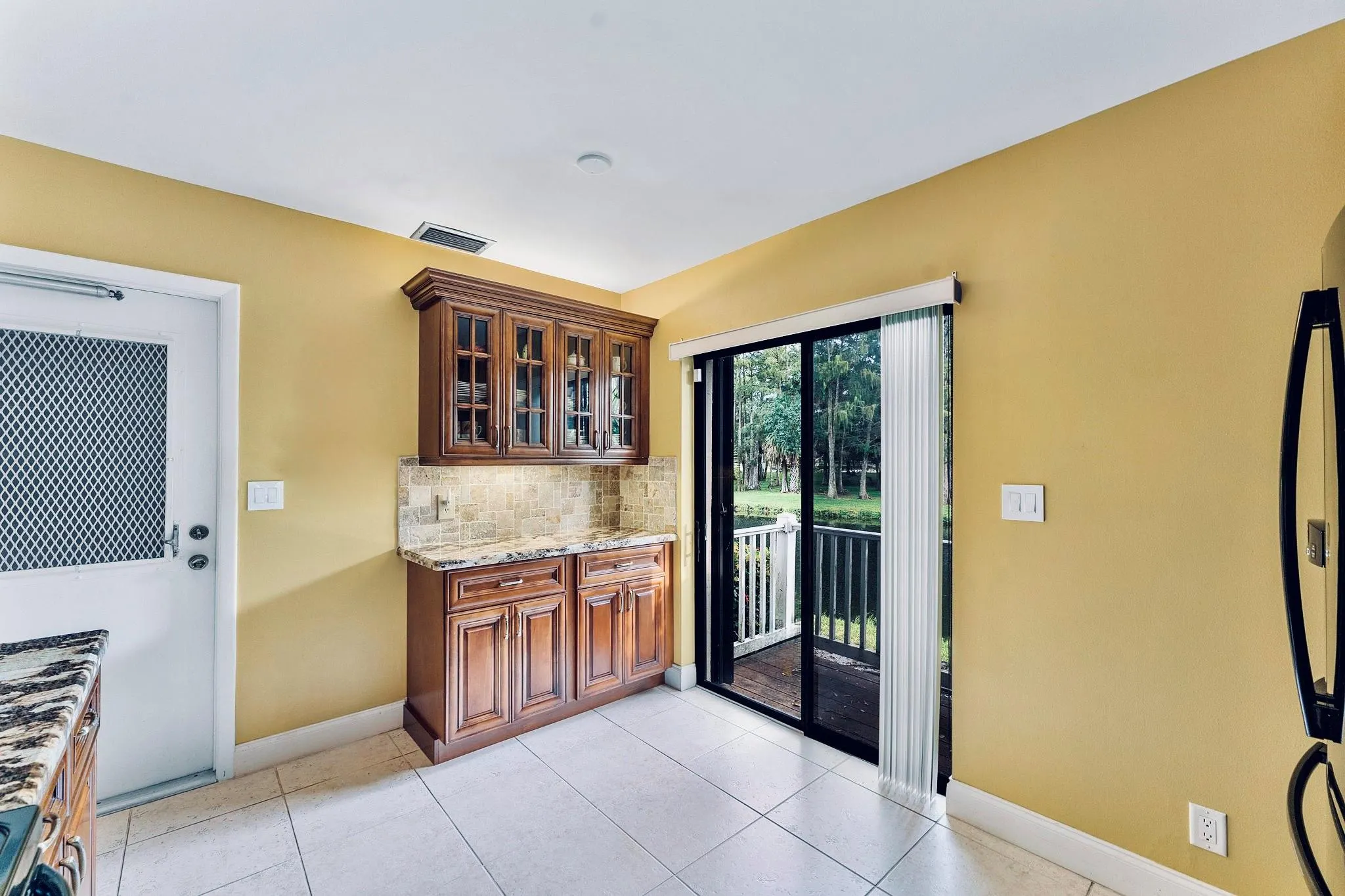4289 Acacia Cir