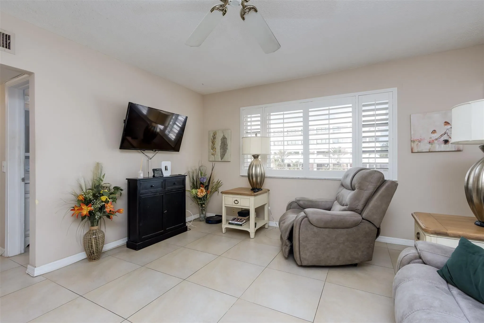 350 S Cypress Rd, #522