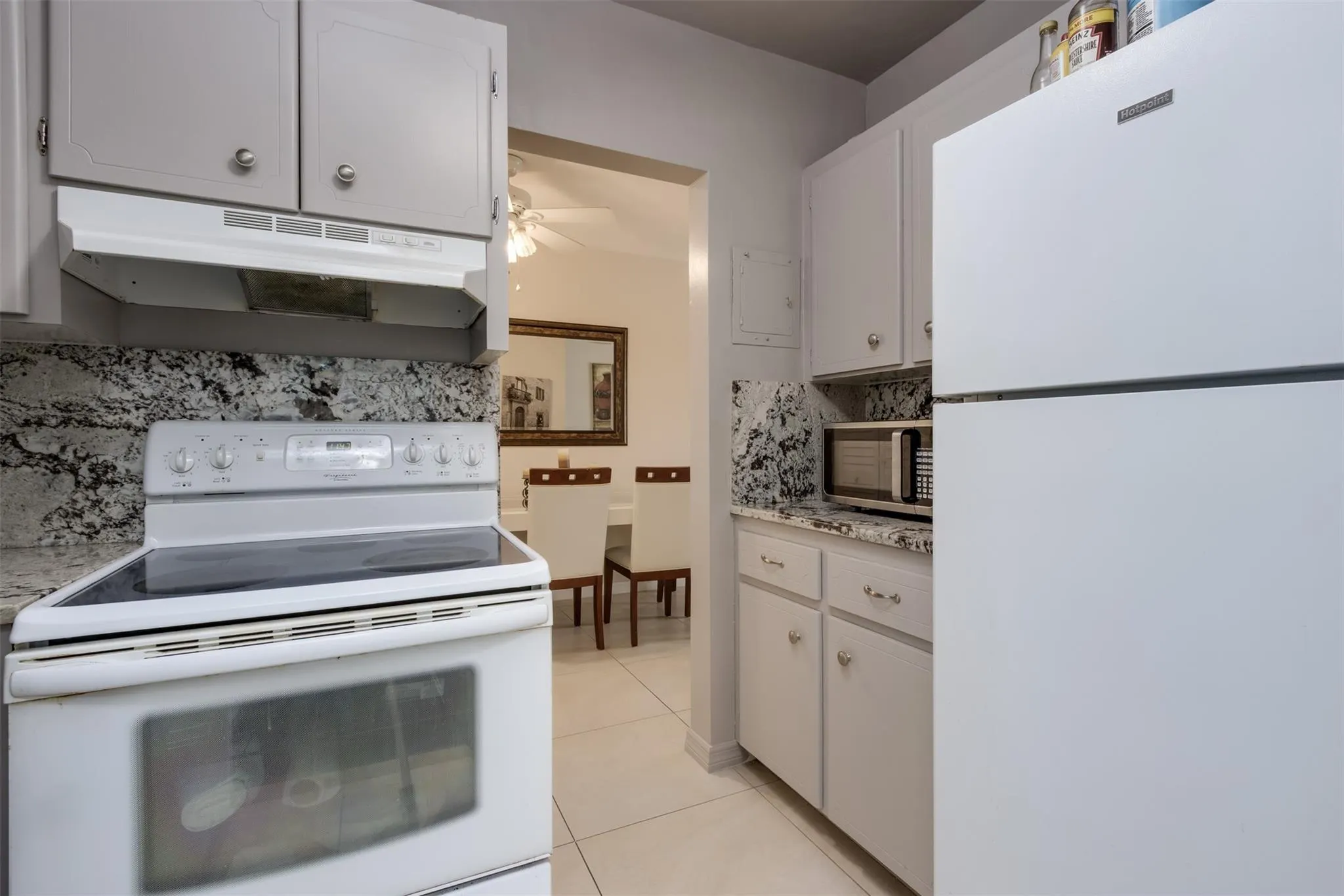 350 S Cypress Rd, #522