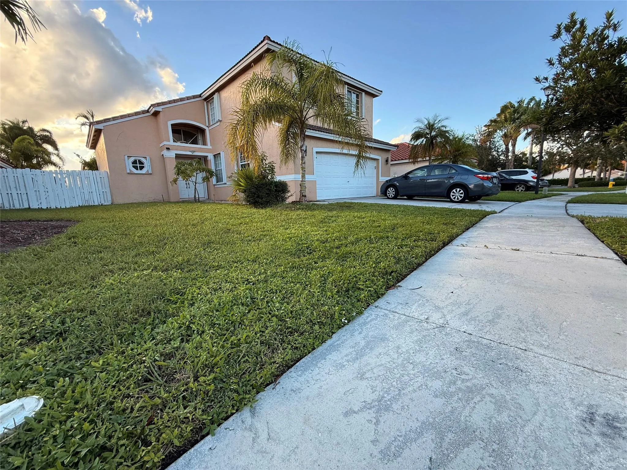 322 SW 193rd Ave