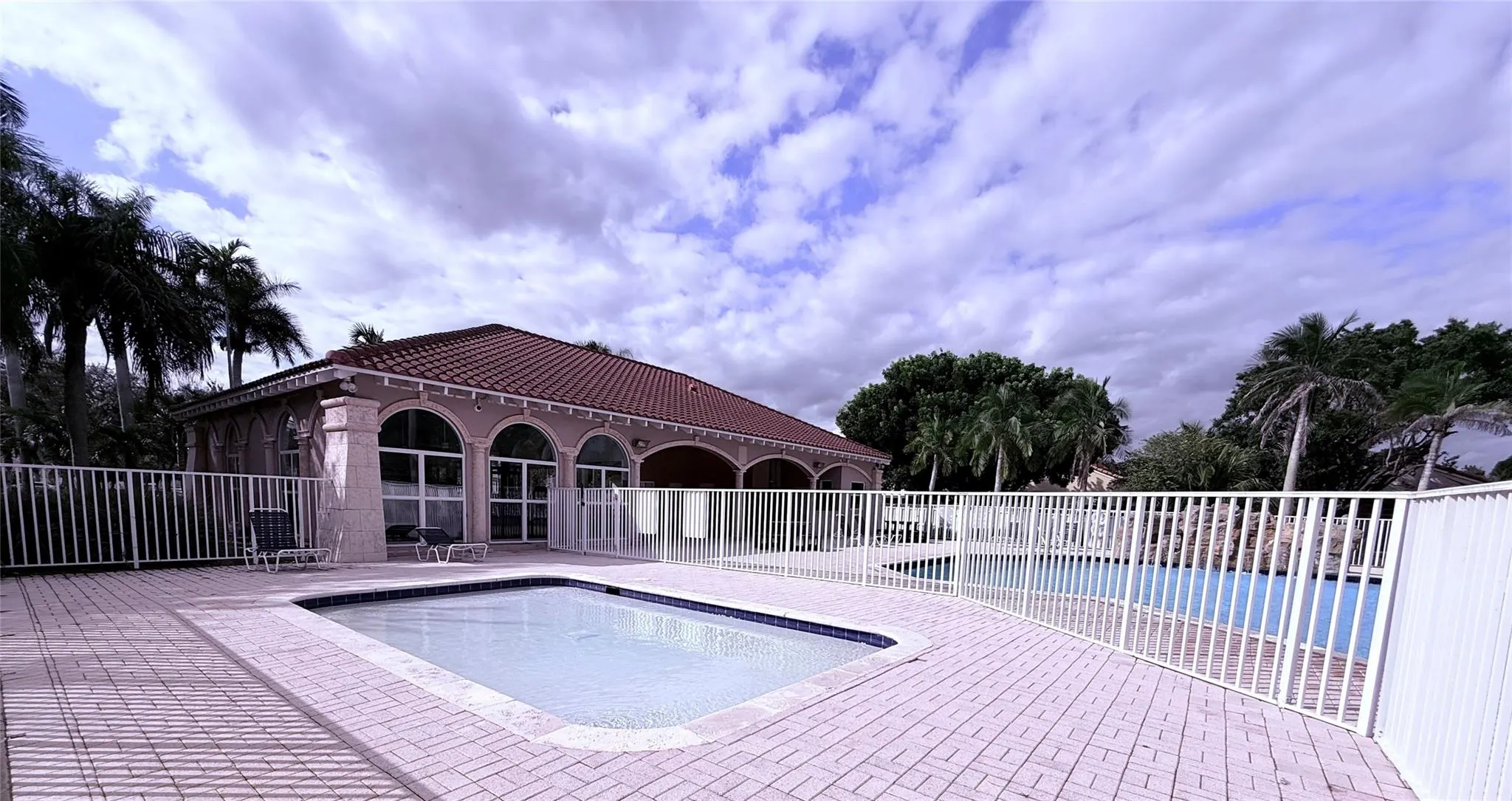 322 SW 193rd Ave