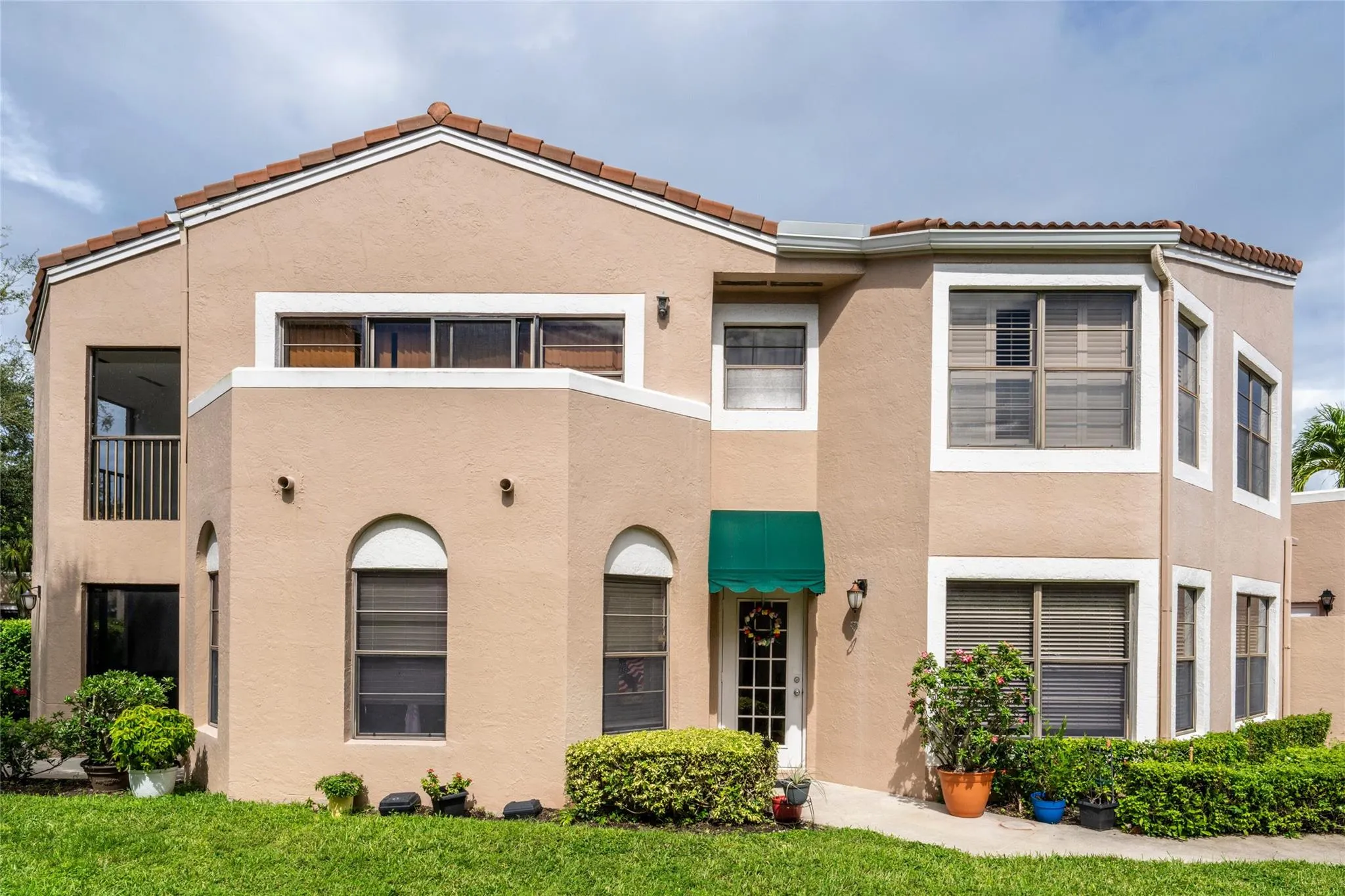 6606 Villa Sonrisa Dr, #910