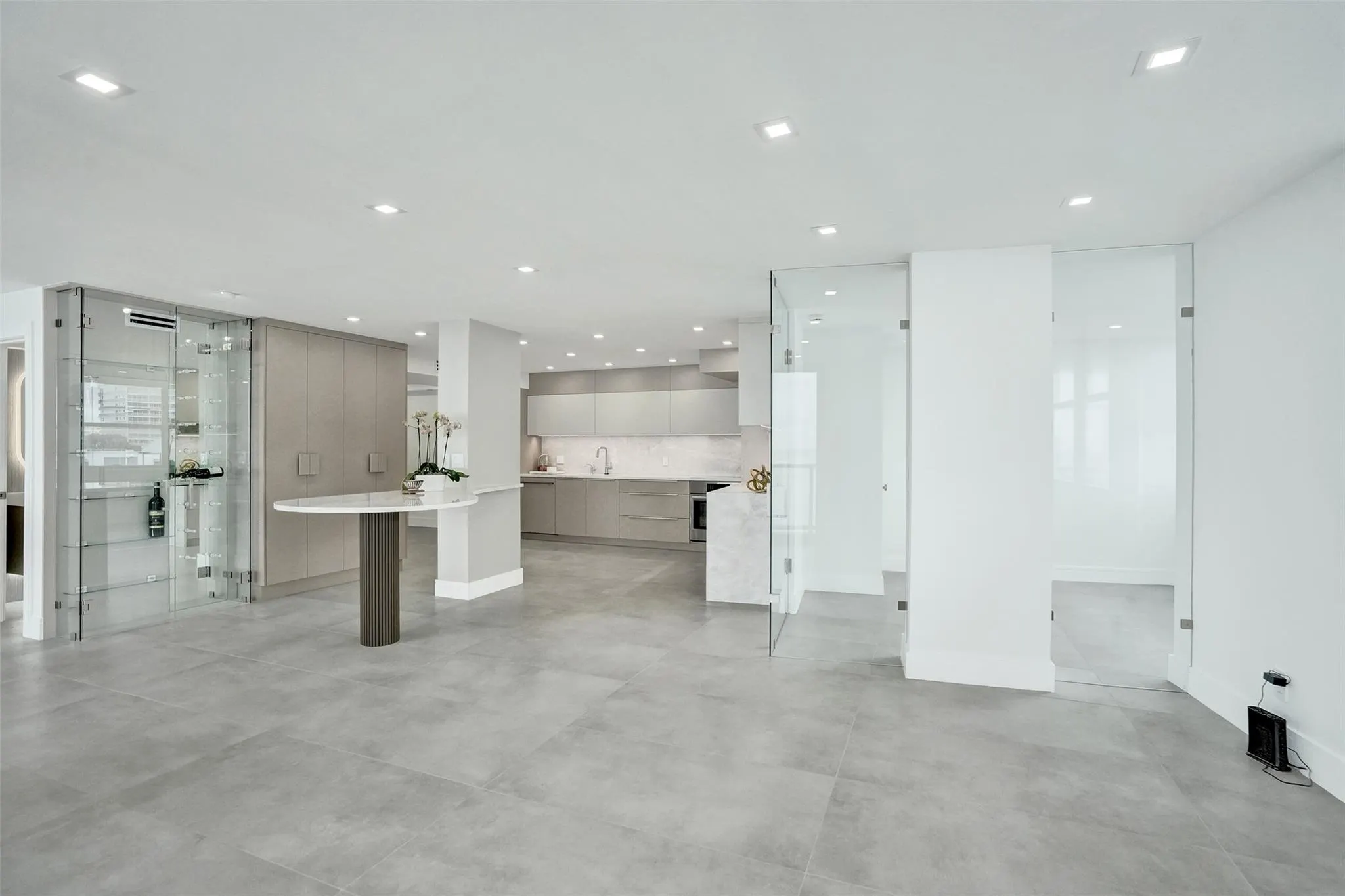 209 N Fort Lauderdale Beach Blvd, #6B