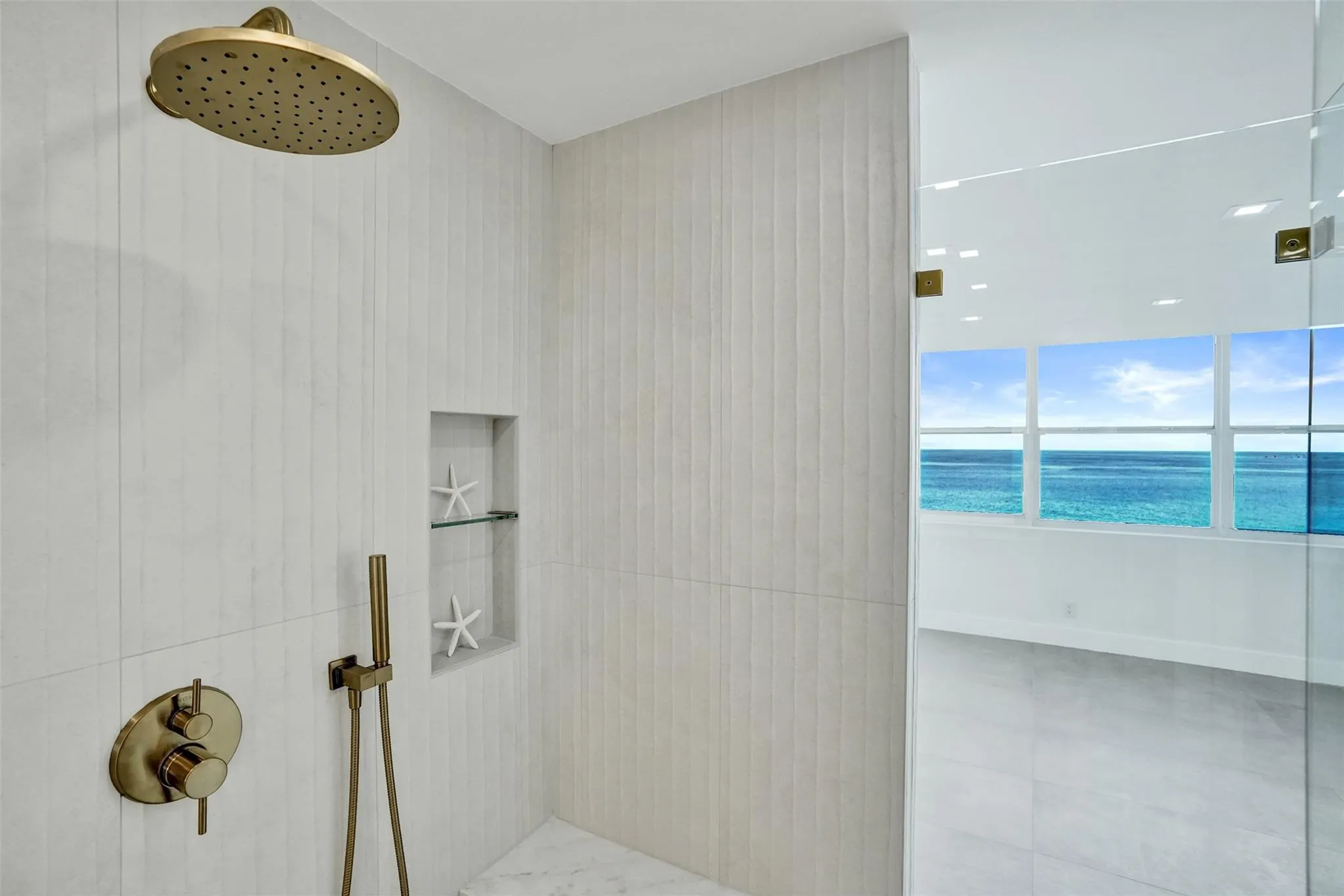 209 N Fort Lauderdale Beach Blvd, #6B