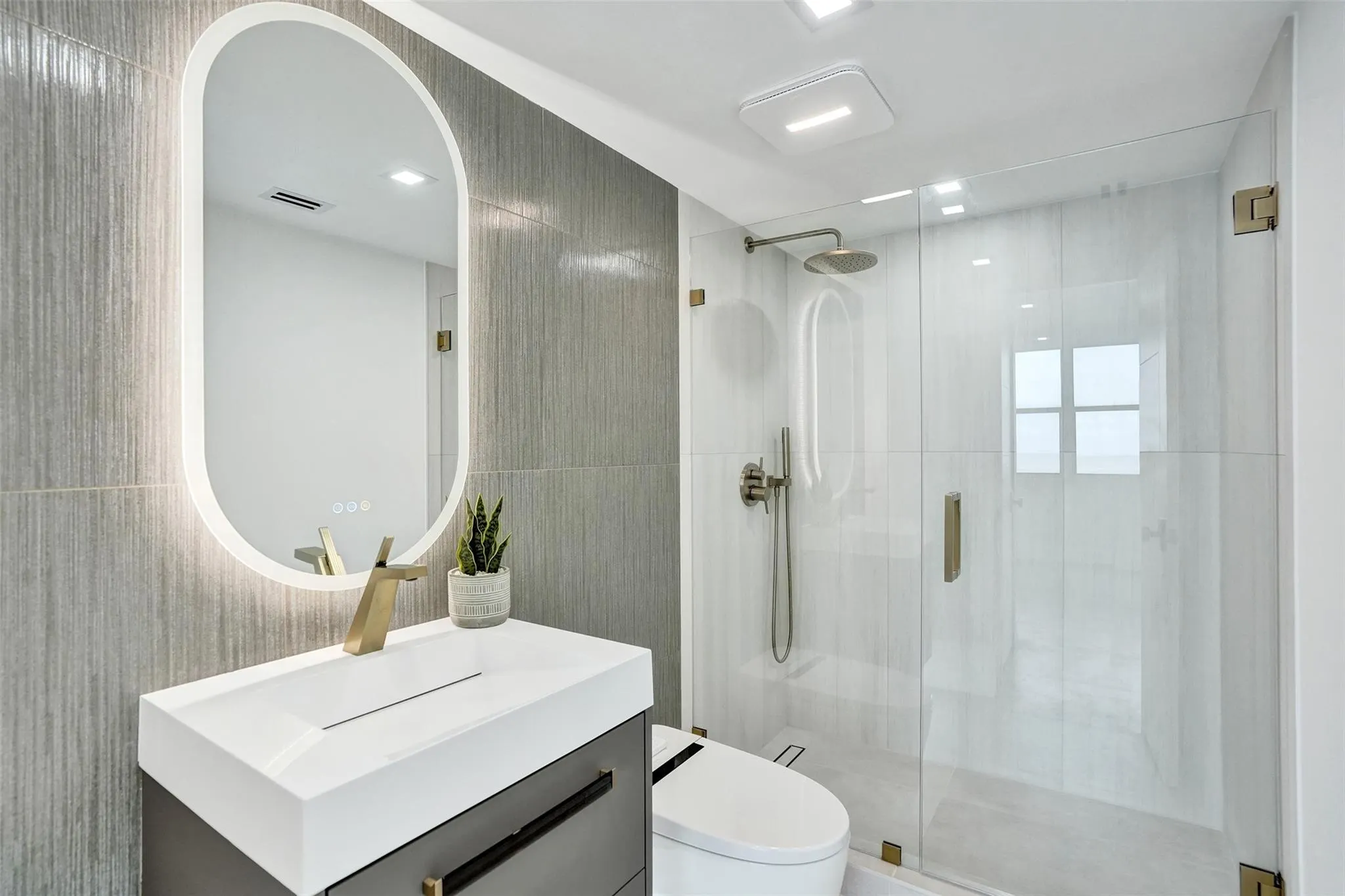 209 N Fort Lauderdale Beach Blvd, #6B