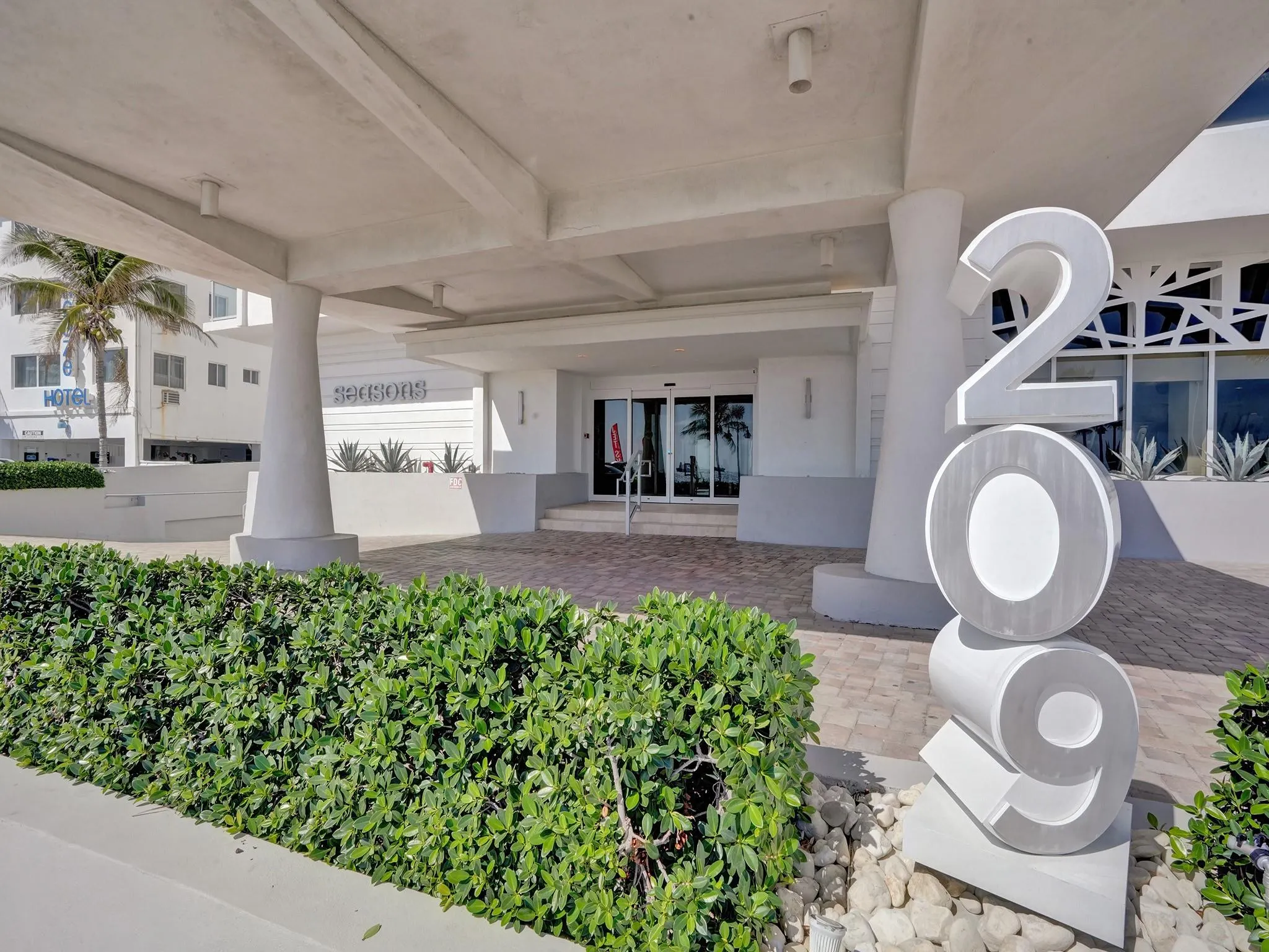 209 N Fort Lauderdale Beach Blvd, #6B