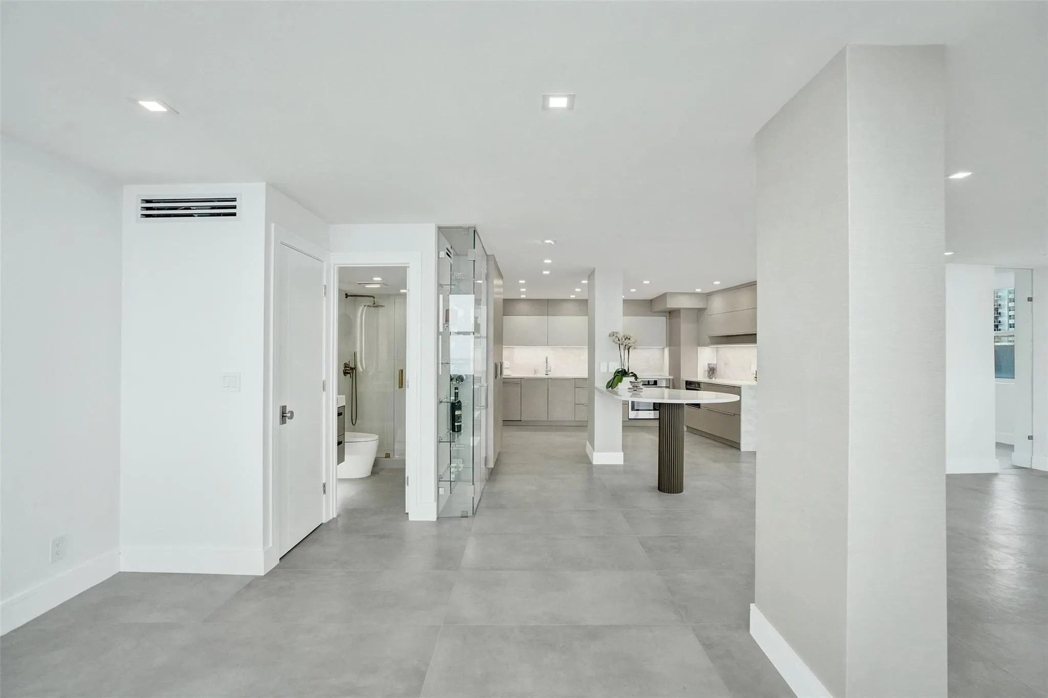 209 N Fort Lauderdale Beach Blvd, #6B