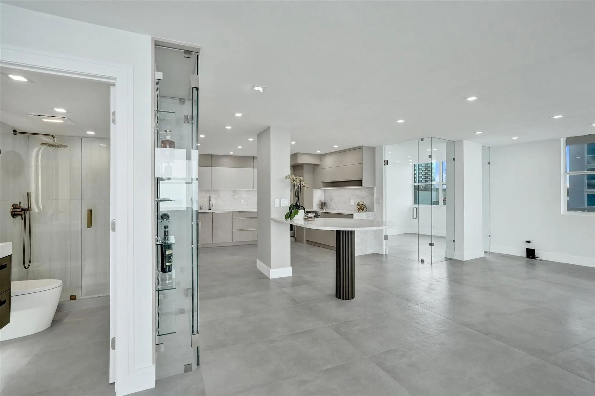 209 N Fort Lauderdale Beach Blvd, #6B