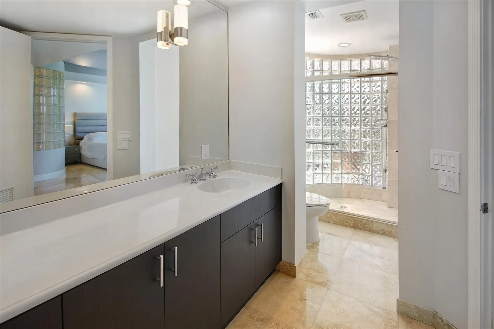301 Hendricks Isle, #7