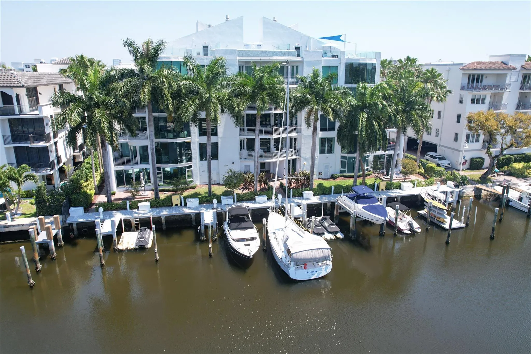 301 Hendricks Isle, #7
