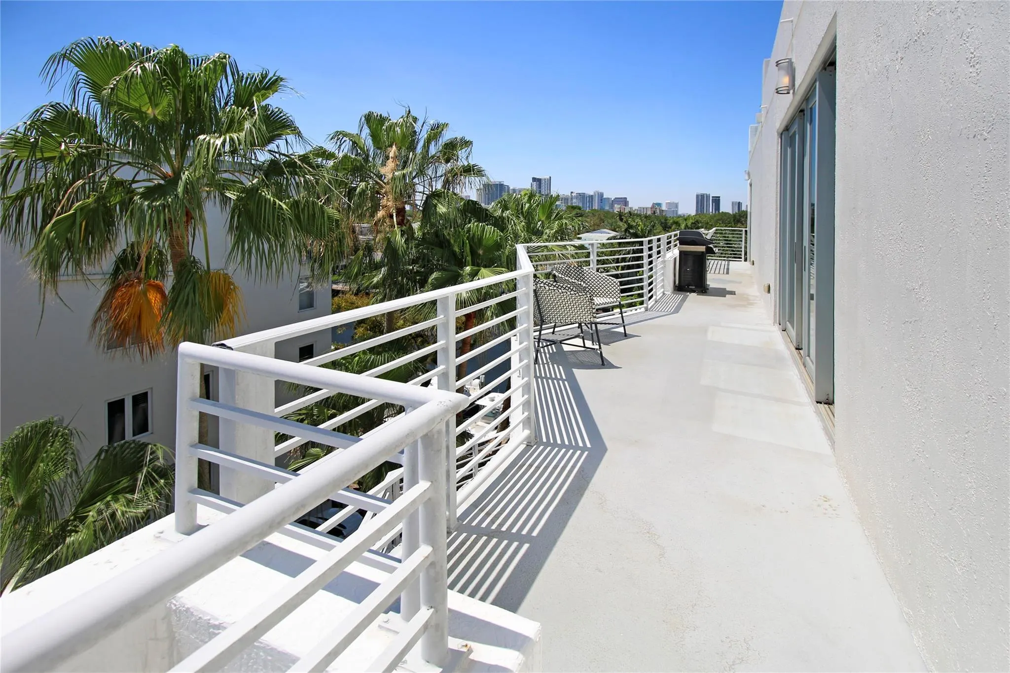 301 Hendricks Isle, #7