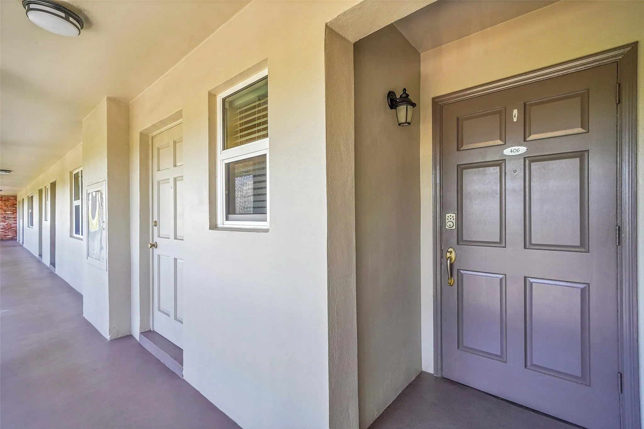 3121 NE 51 St, #406E
