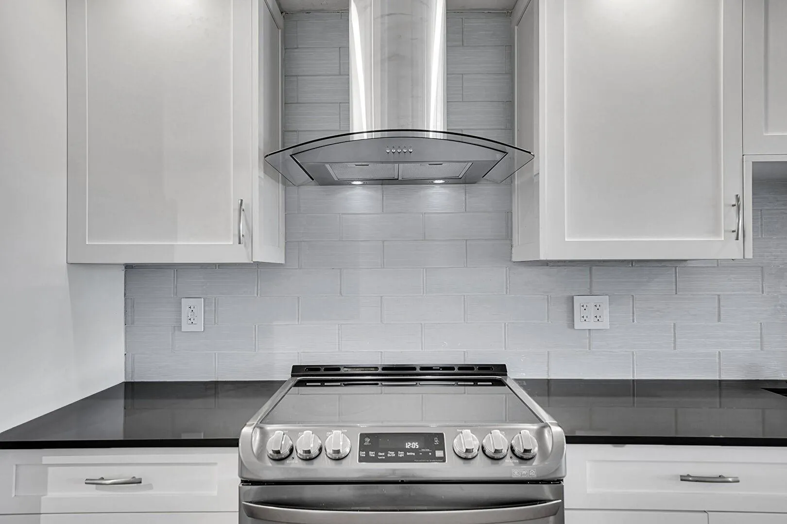 3121 NE 51 St, #406E