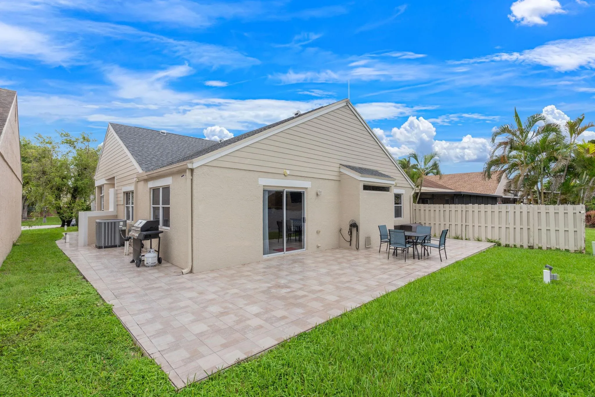 8600 Floralwood Dr