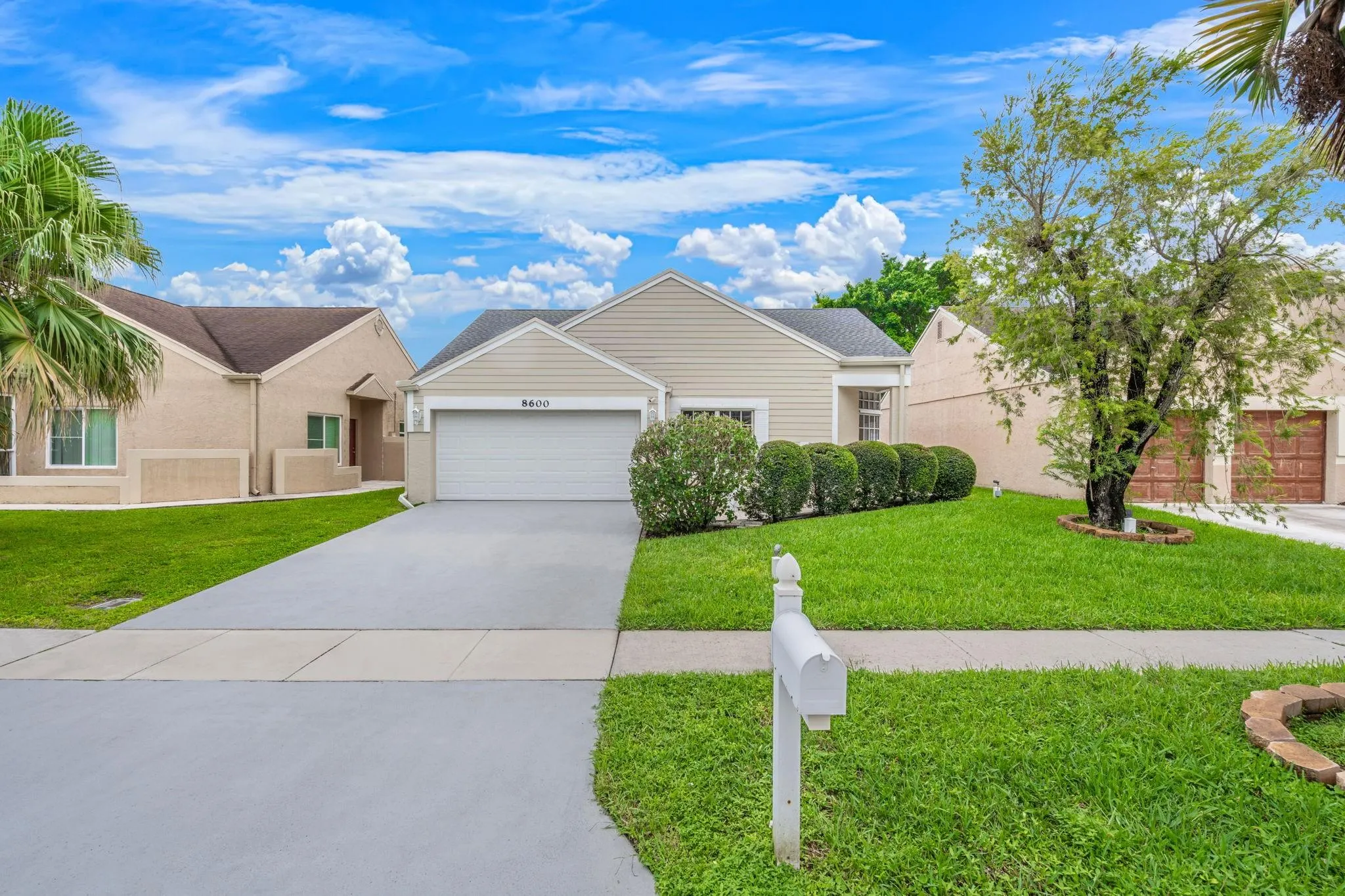 8600 Floralwood Dr