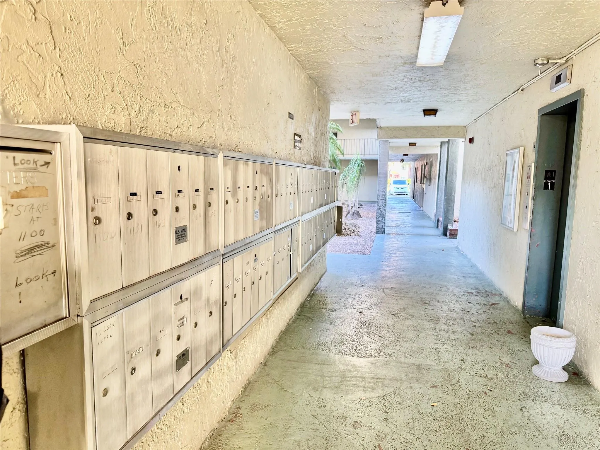 1800 N Lauderdale Ave, #1307