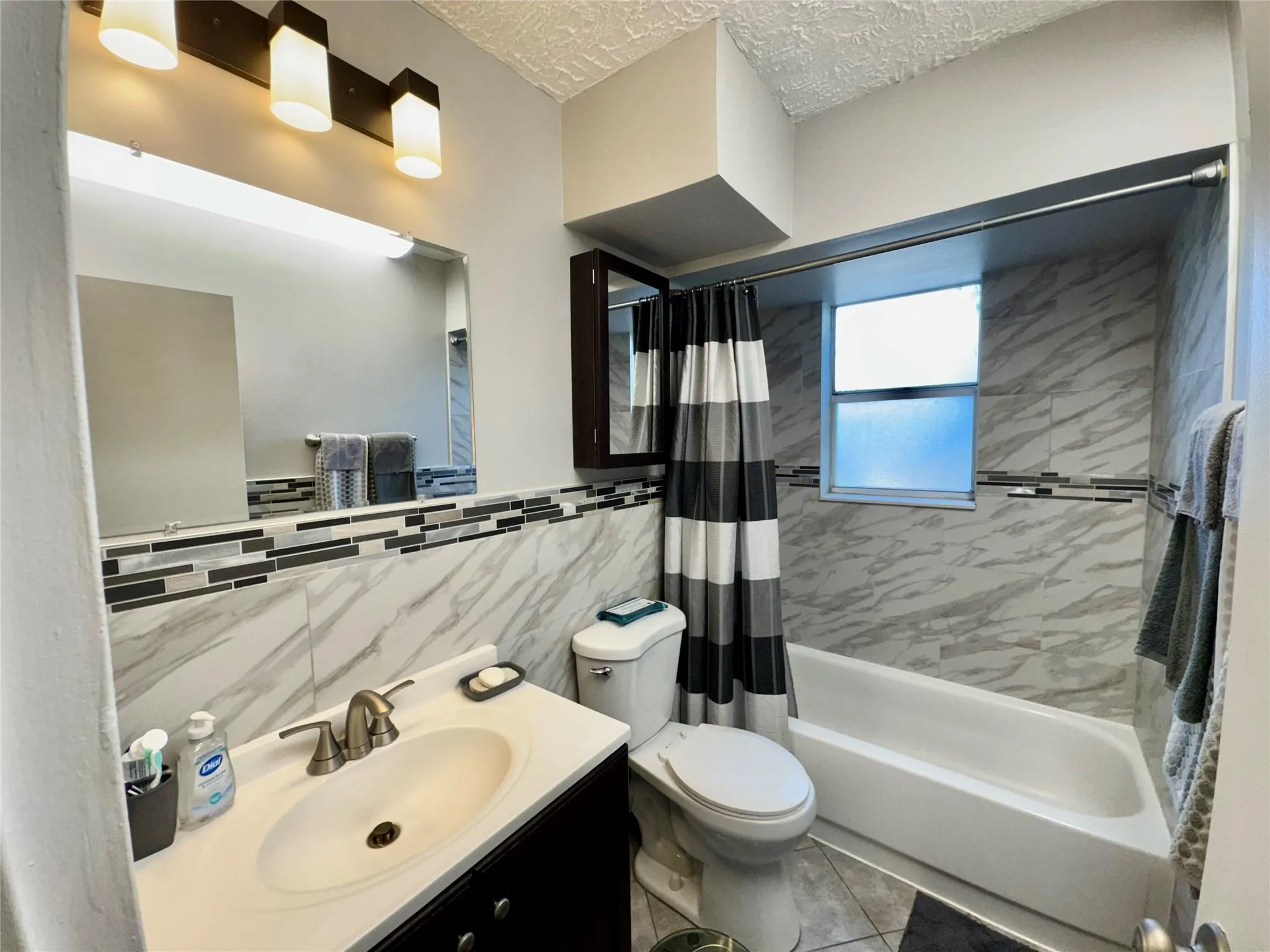 1800 N Lauderdale Ave, #1307