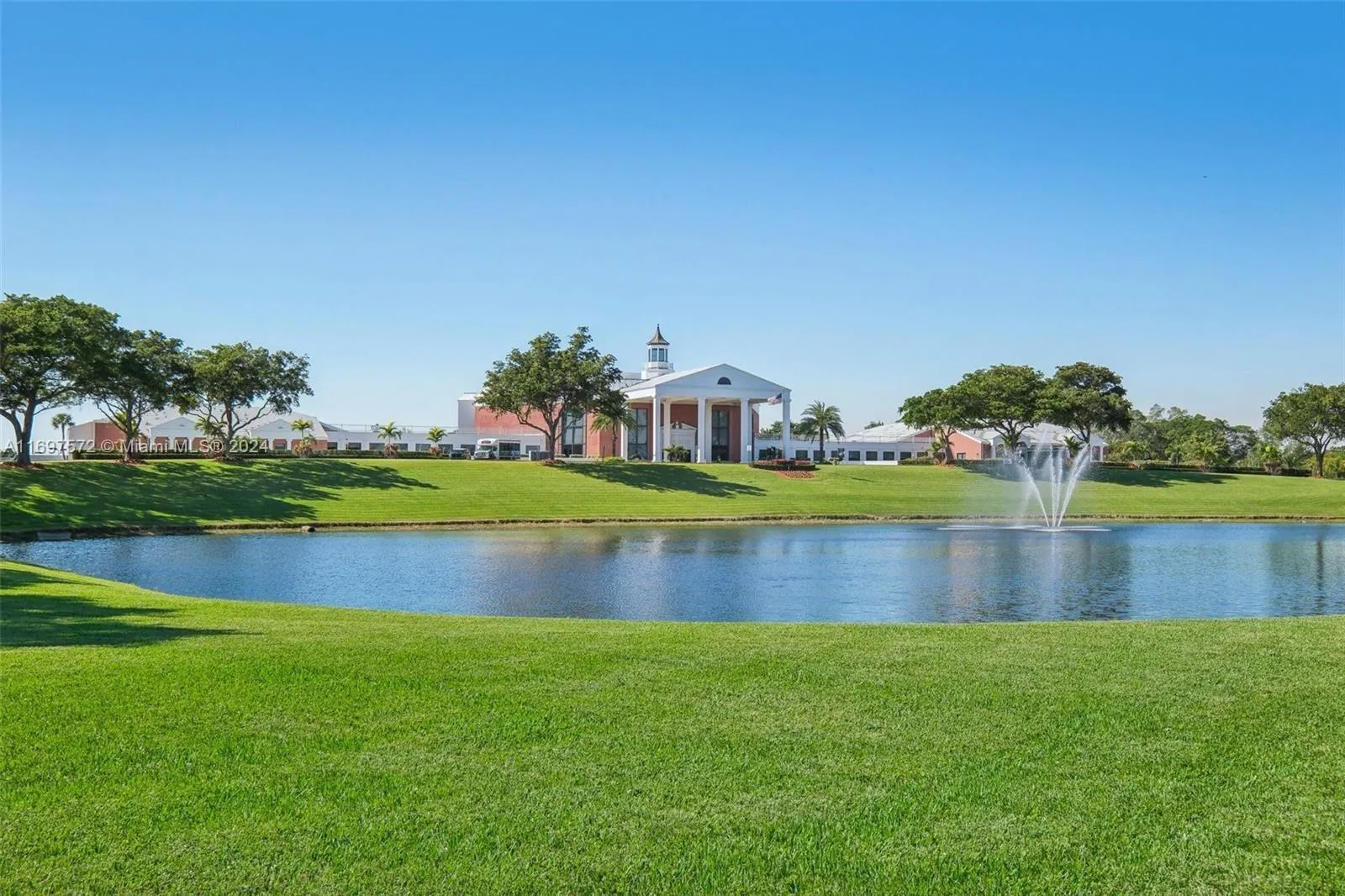 3014 Oakridge A, #3014
