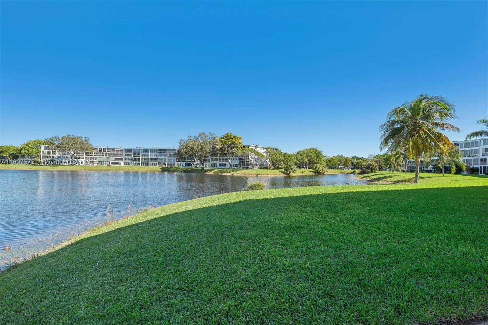 3014 Oakridge A, #3014