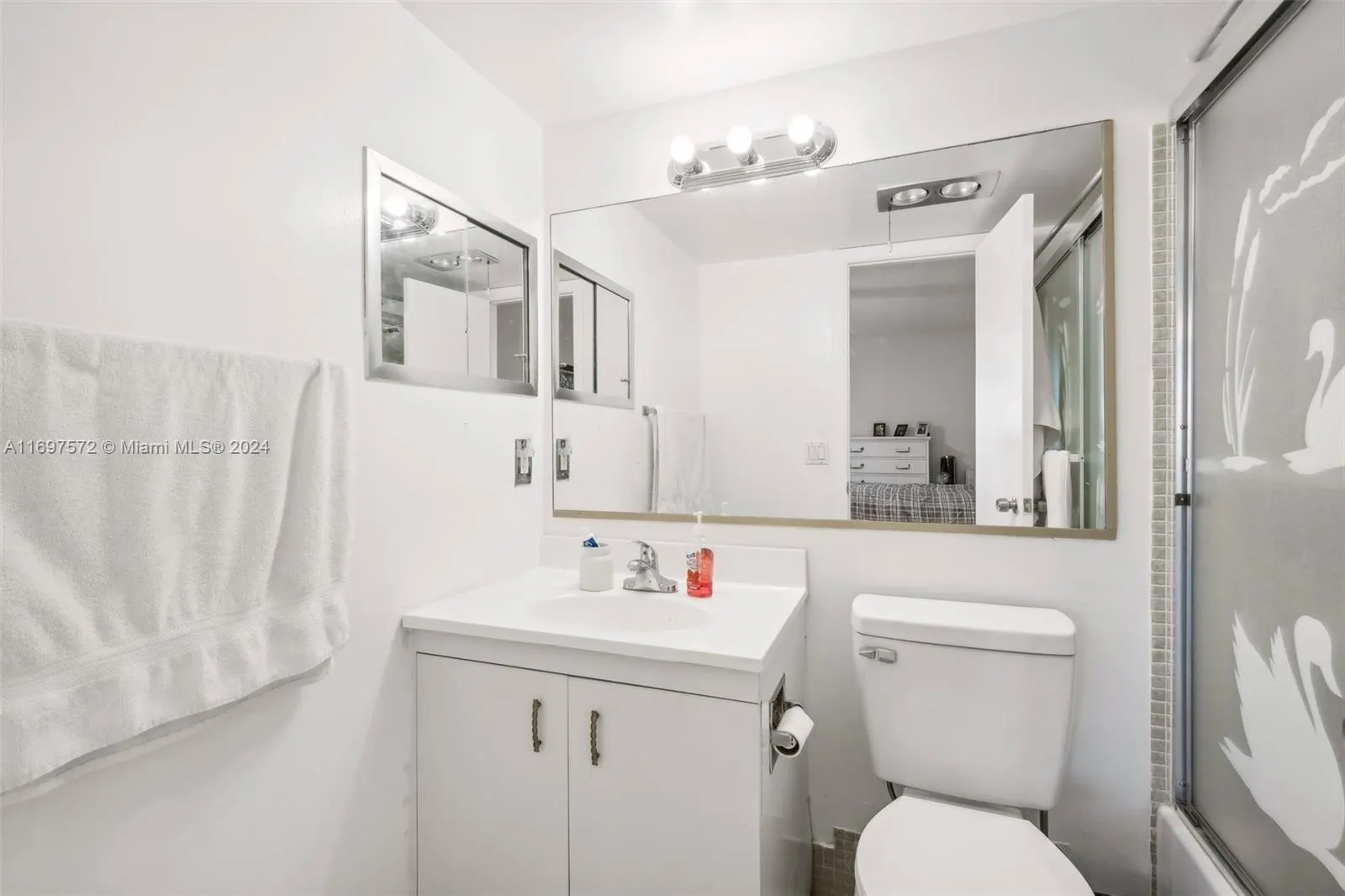 3014 Oakridge A, #3014