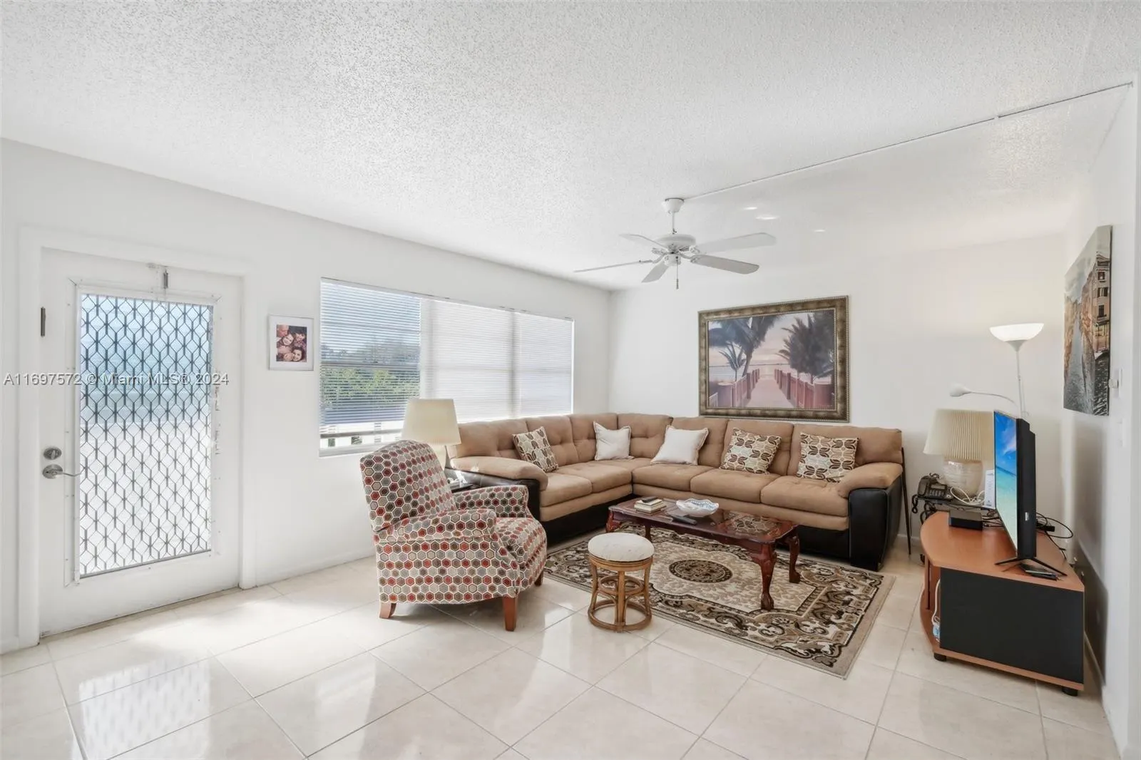 3014 Oakridge A, #3014