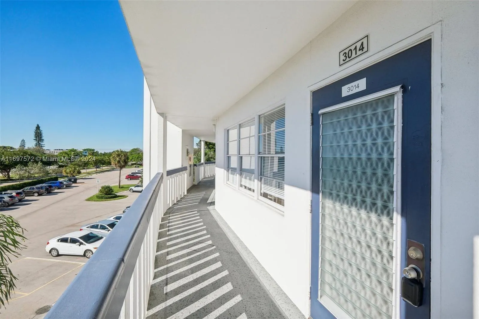 3014 Oakridge A, #3014