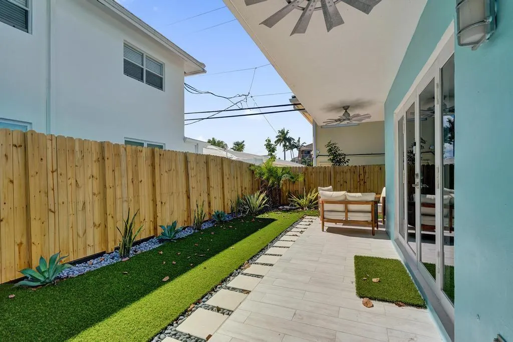 4549 N Ocean Dr, #1
