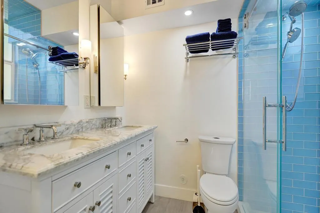 4549 N Ocean Dr, #1