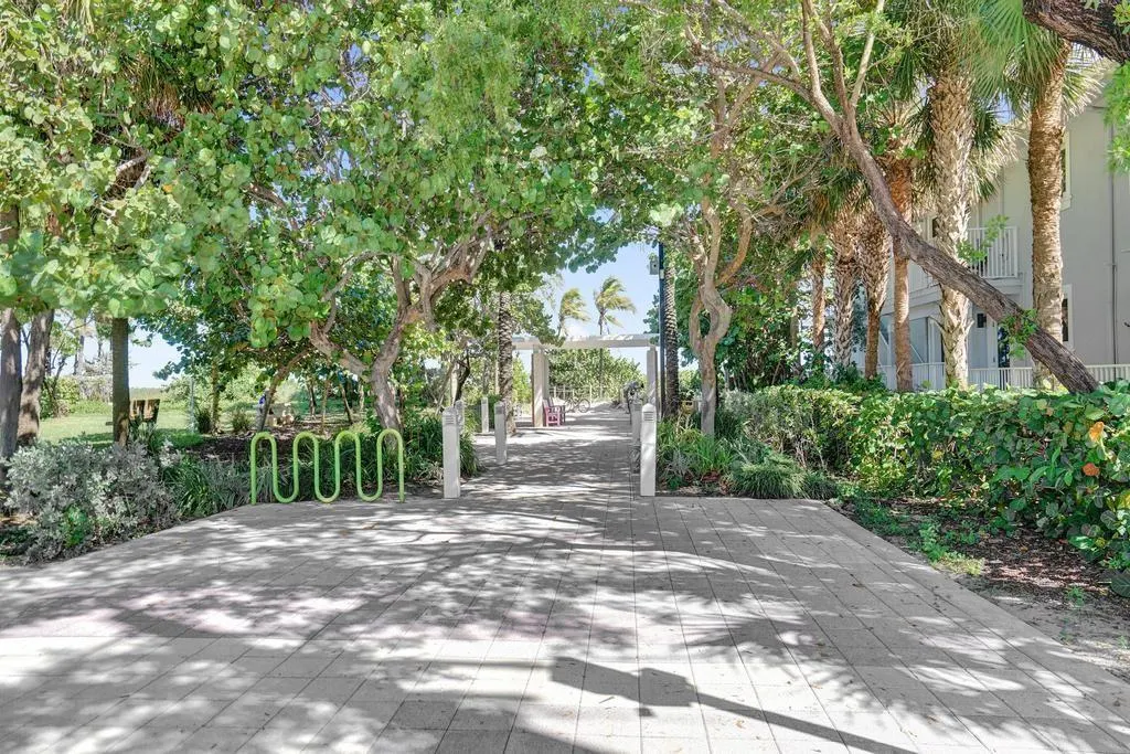 4549 N Ocean Dr, #1