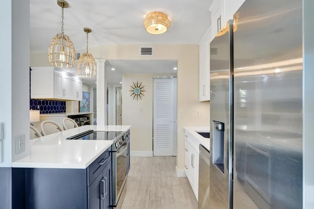 4549 N Ocean Dr, #1