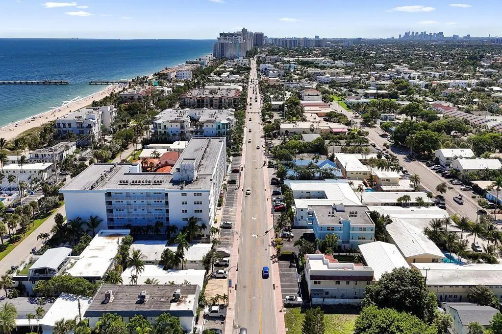 4549 N Ocean Dr, #1