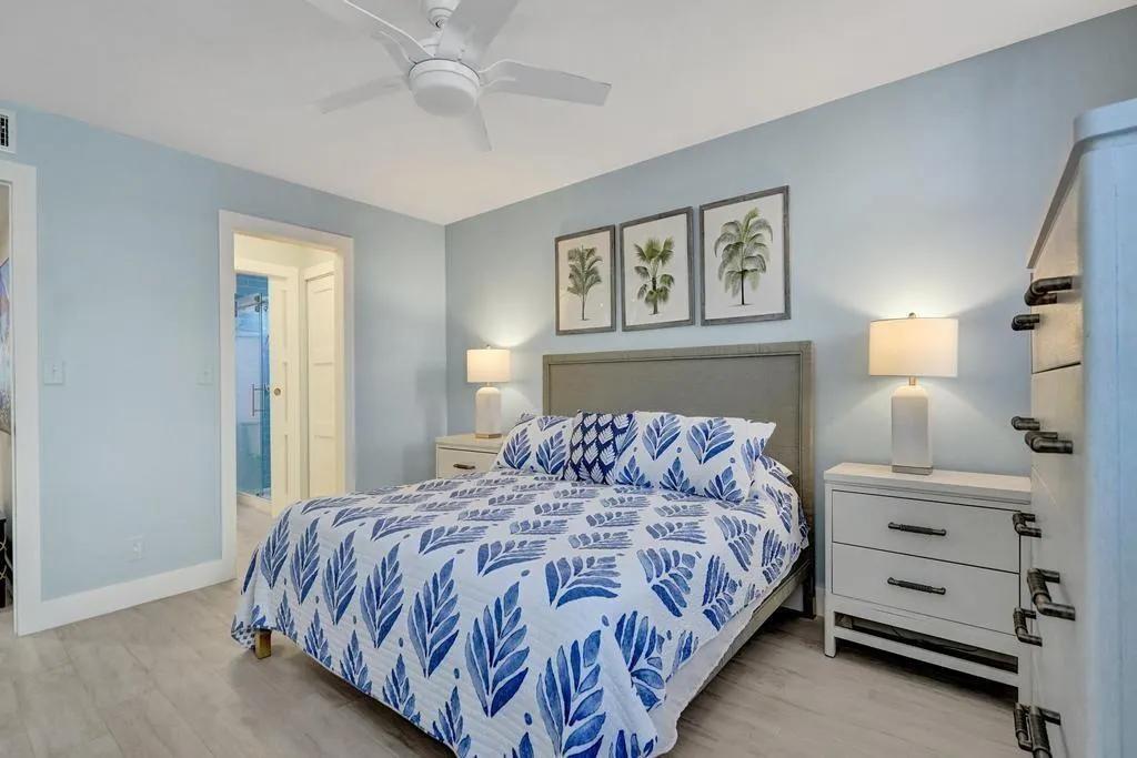 4549 N Ocean Dr, #1