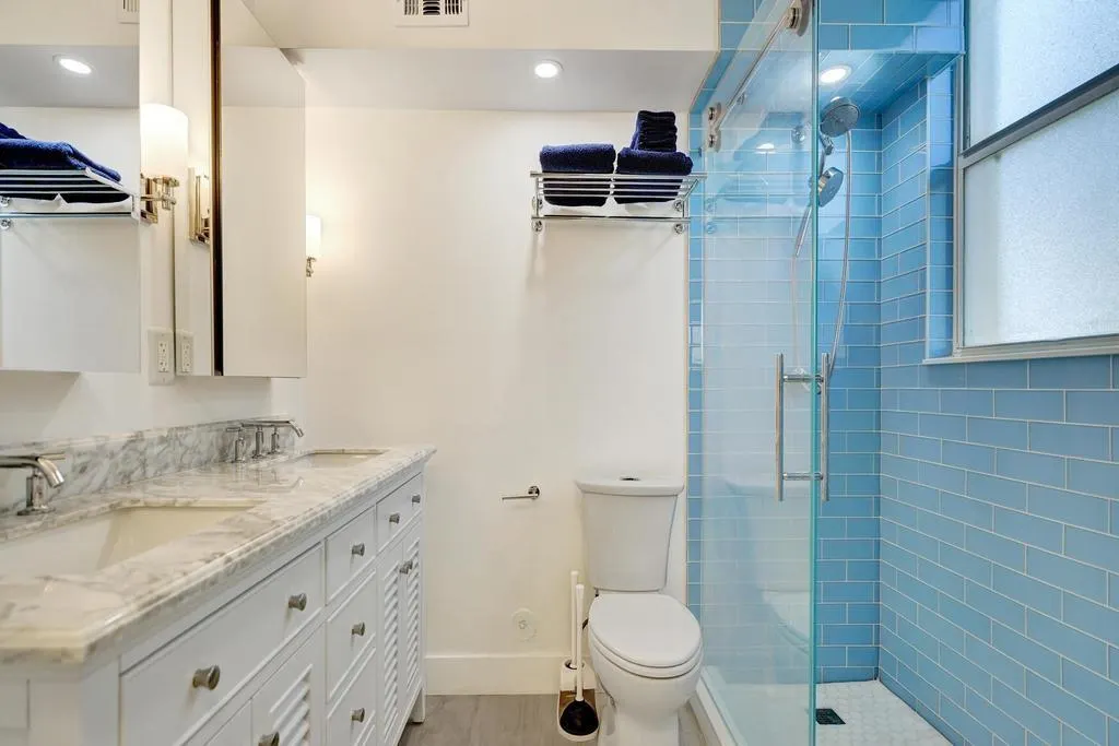4549 N Ocean Dr, #1