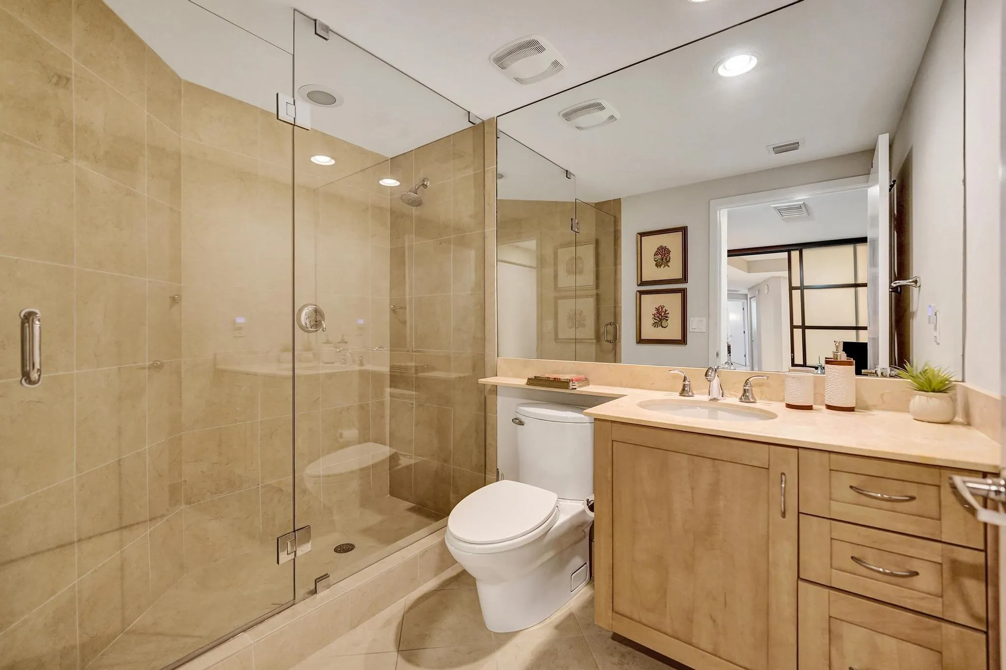 2831 N Ocean Blvd, #303N