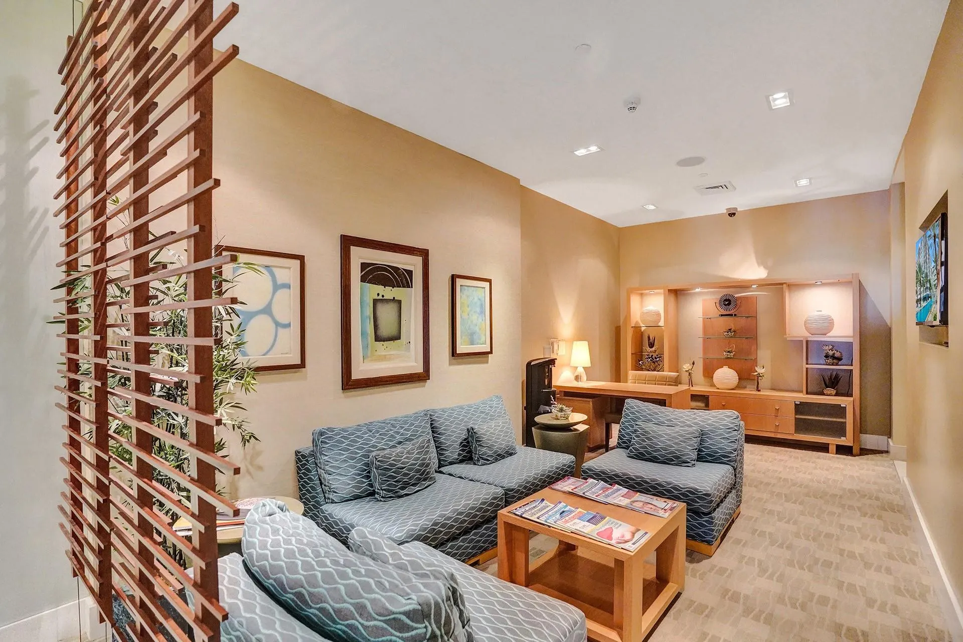 2831 N Ocean Blvd, #303N