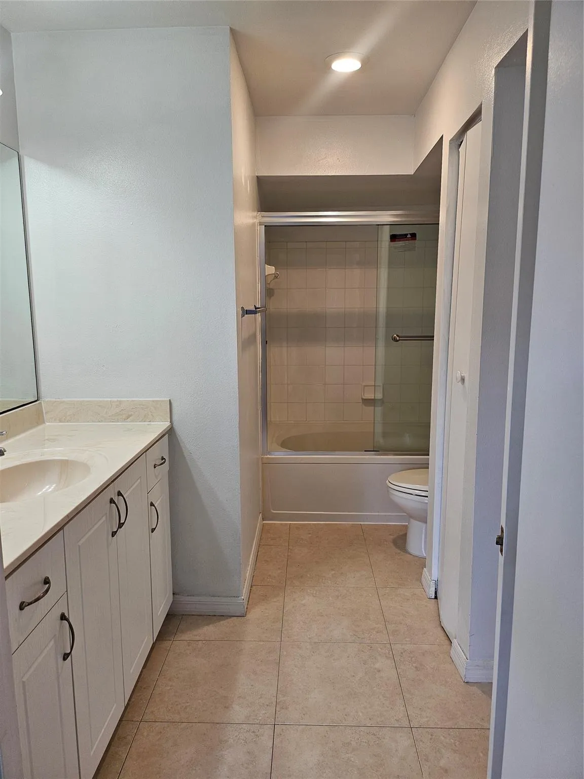 4831 Via Palm Lks, #1202