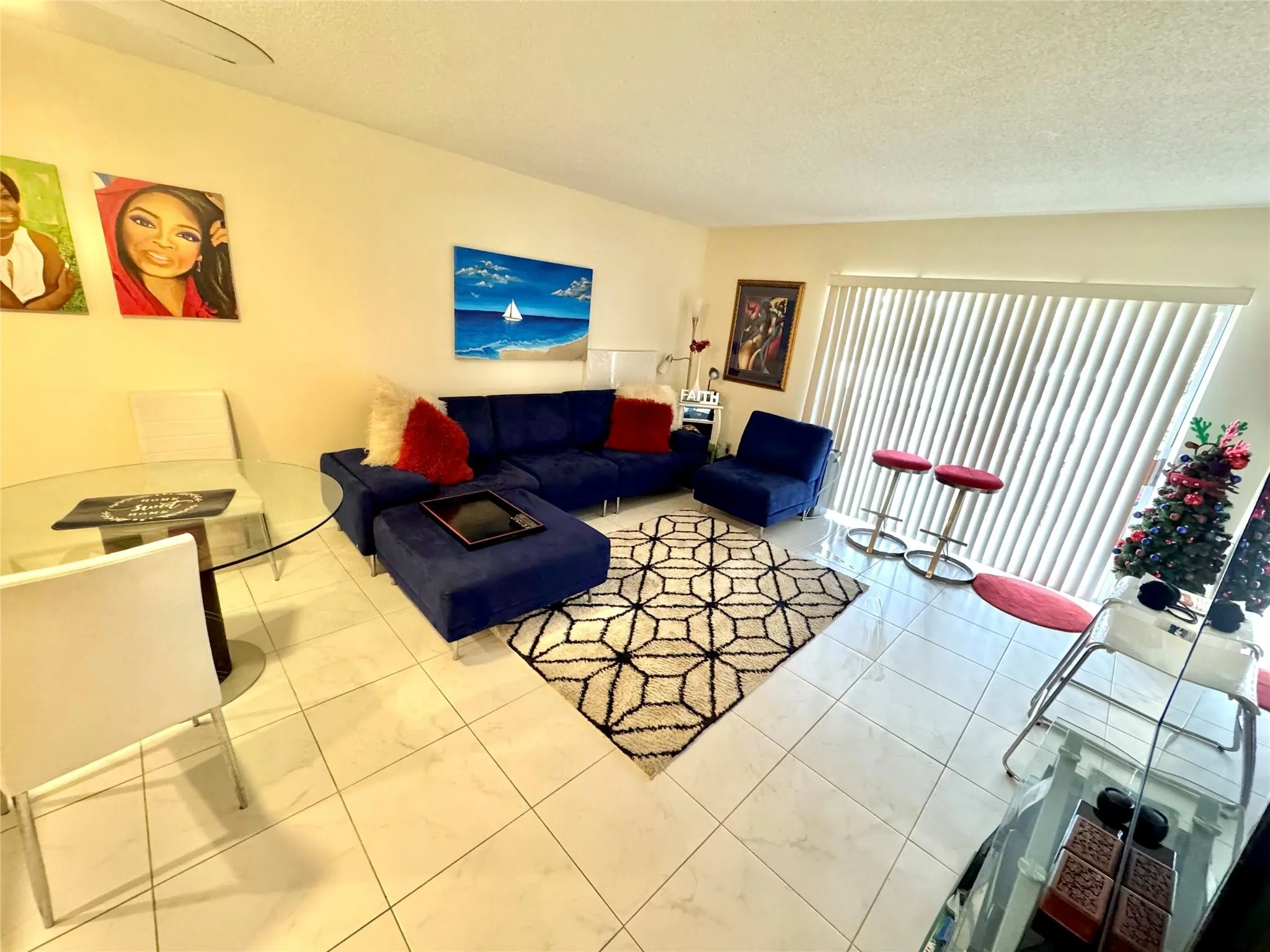 610 Tennis Club Dr, #105
