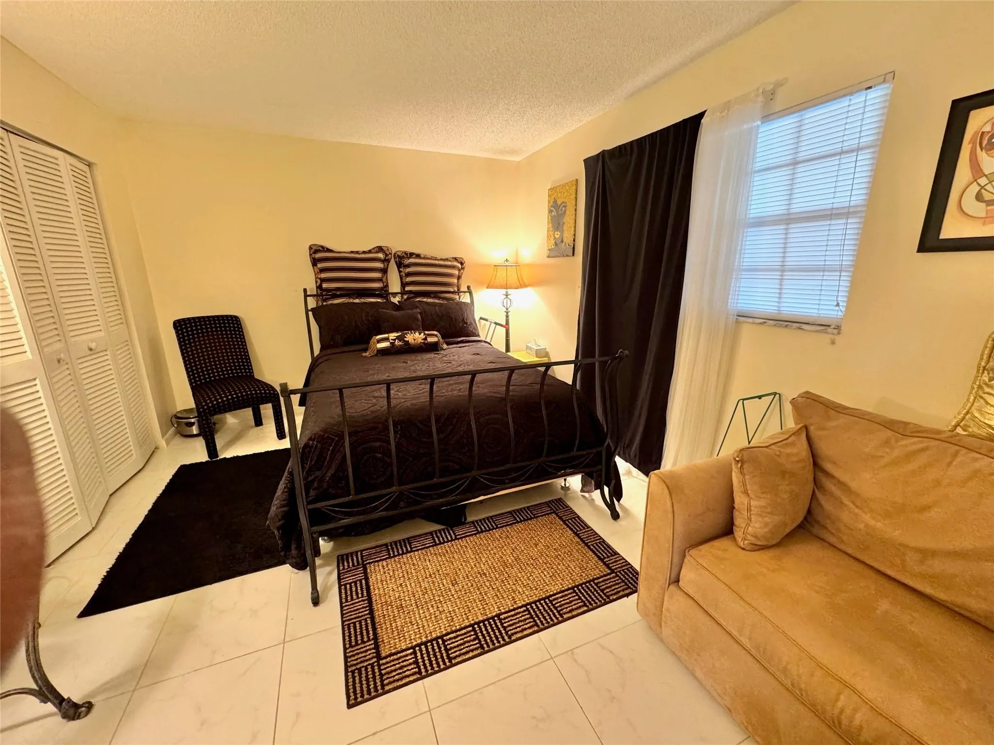 610 Tennis Club Dr, #105