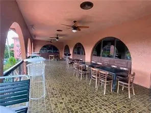 610 Tennis Club Dr, #105