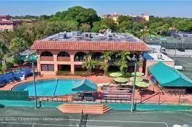 610 Tennis Club Dr, #105