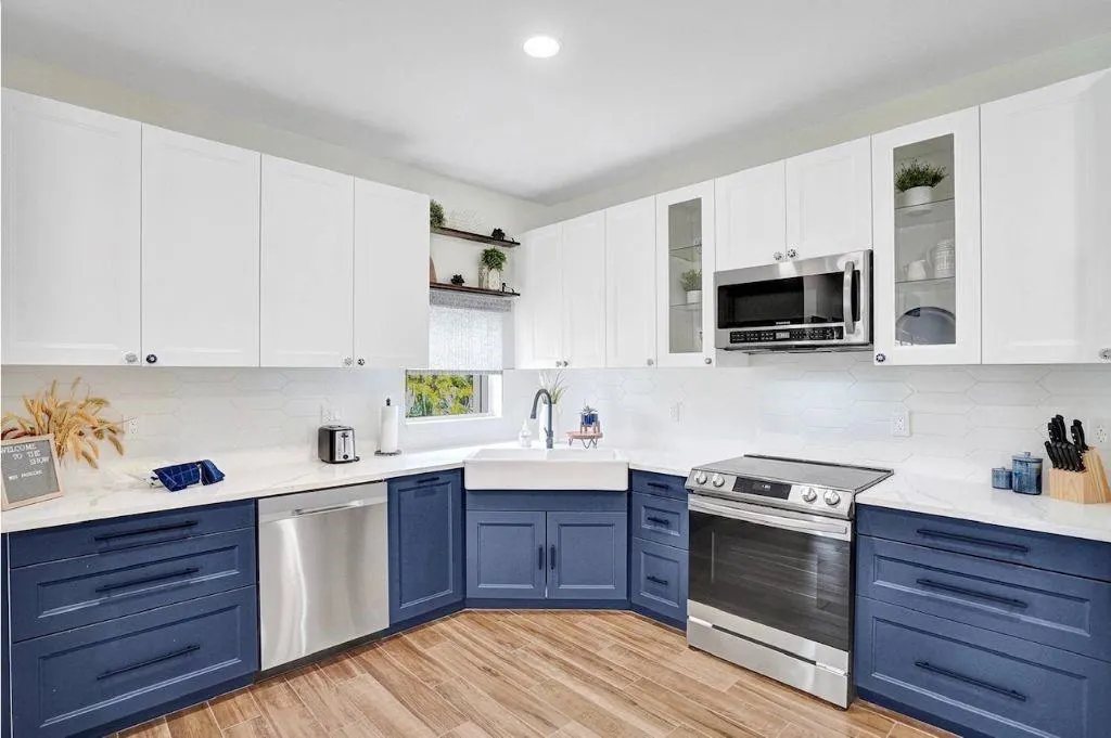 2622 NE 27th Ave