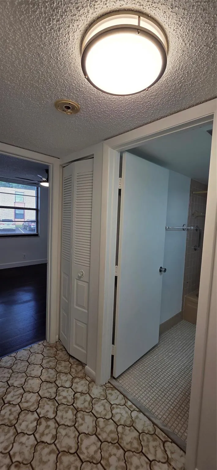 7350 NW 18th St, #101