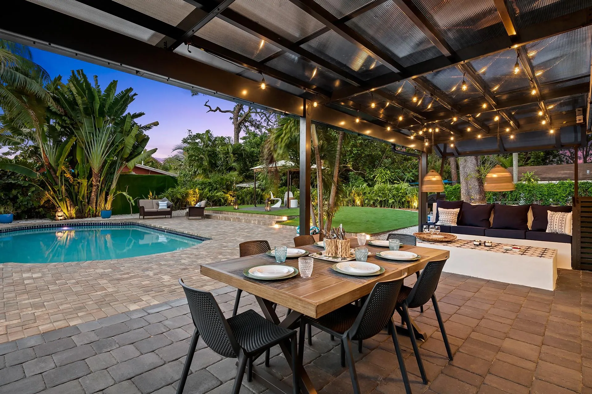 1813 SW 10th Ct